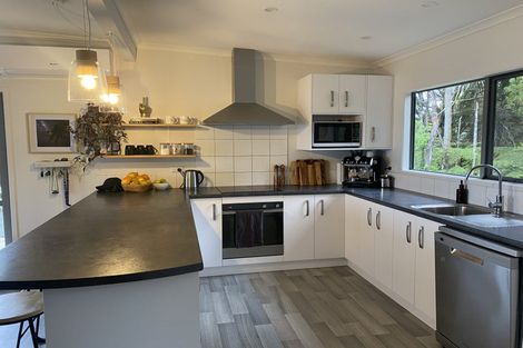 Photo of property in 13 Lancewood Lane, Pahi, Paparoa, 0571