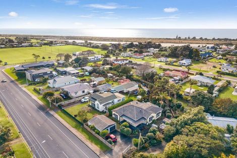 Photo of property in 28 Pakeha Street, Matata, Whakatane, 3194