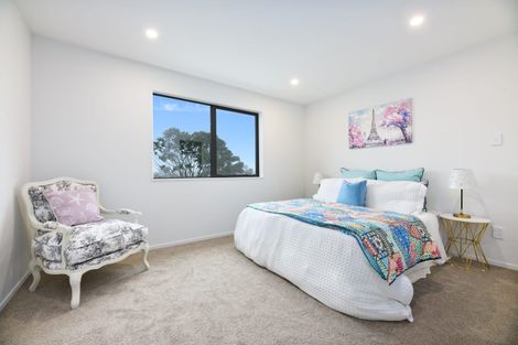 Photo of property in 116 Hyperion Drive, Randwick Park, Auckland, 2105