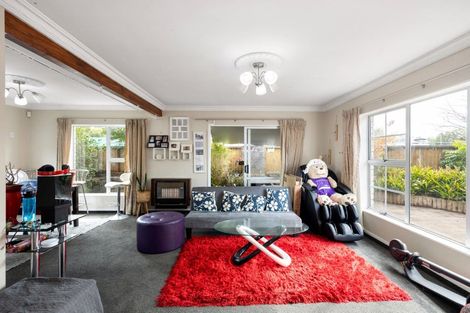 Photo of property in 165u2 River Road, Hamilton East, Hamilton, 3216