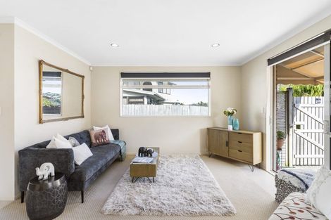 Photo of property in 56a Florence Avenue, Orewa, 0931