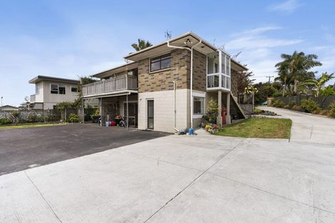 Photo of property in 96 Colwill Road, Massey, Auckland, 0614