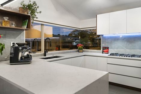 Photo of property in 75 Kamara Road, Glen Eden, Auckland, 0602