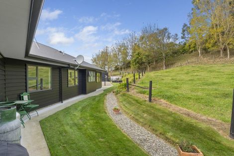 Photo of property in 16 Kaitawa Road, Pahiatua, 4981