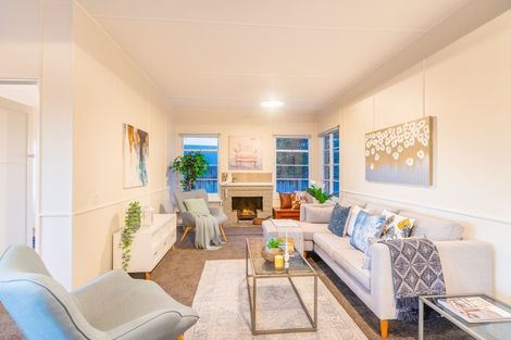 Photo of property in 14 Manly Street, Paraparaumu Beach, Paraparaumu, 5032