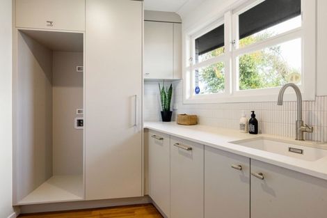 Photo of property in 61 Casey Avenue, Fairfield, Hamilton, 3214