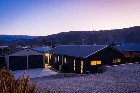 Photo of property in 5 Holdom Place, Clyde, 9330