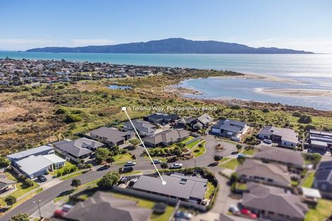 Photo of property in 6 Taranui Way, Paraparaumu Beach, Paraparaumu, 5032