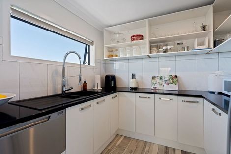 Photo of property in 14 Victory Drive, Wharewaka, Taupo, 3330