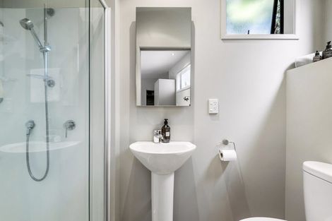 Photo of property in 1/20a Rawene Road, Birkenhead, Auckland, 0626