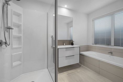 Photo of property in 3 Manotini Way, Pyes Pa, Tauranga, 3112