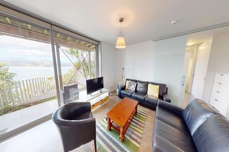 Photo of property in 16 Napier Street, Karaka Bays, Wellington, 6022