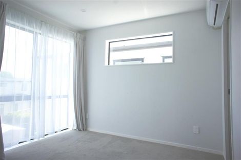 Photo of property in 42 Toanui Road, Hobsonville, Auckland, 0616