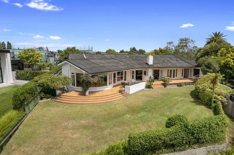 Photo of property in 94 Braid Road, St Andrews, Hamilton, 3200