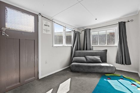 Photo of property in 1a Cassino Crescent, Onekawa, Napier, 4110