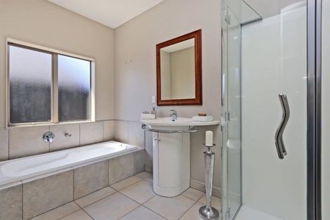 Photo of property in 9 Olive Grove, Havelock North, 4130