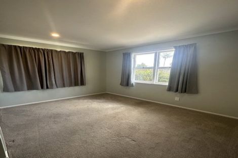 Photo of property in 49 Bruce Road, Glenfield, Auckland, 0629