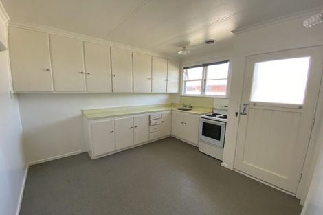 Photo of property in 4/93 Ruahine Street, Roslyn, Palmerston North, 4414