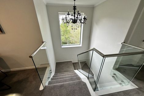 Photo of property in 21a Fairmount Road, Titirangi, Auckland, 0604