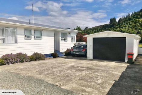 Photo of property in 71f2/ Gemstone Drive, Birchville, Upper Hutt, 5018