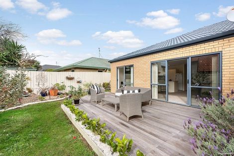 Photo of property in 237 Kilkenny Drive, East Tamaki Heights, Auckland, 2016