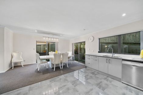 Photo of property in 14 Kereru Rise, Papakura, 2110