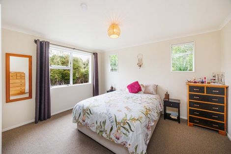 Photo of property in 121 Ruamahanga Crescent, Terrace End, Palmerston North, 4410