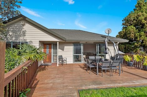 Photo of property in 24a Alexander Street, Cockle Bay, Auckland, 2014