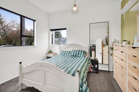 Photo of property in 21 Falstaff Street, Stratford, 4332