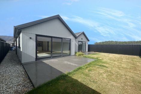Photo of property in 32 Longview Drive, Lake Hawea, 9382