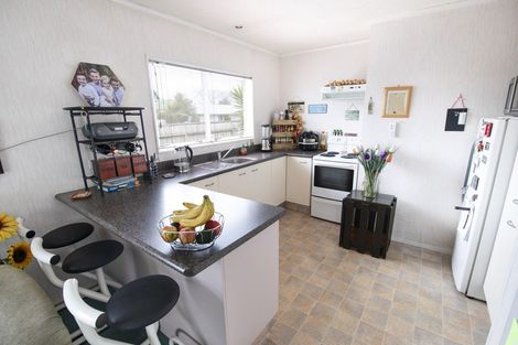 Photo of property in 1/25 Hinton Road, Taradale, Napier, 4112