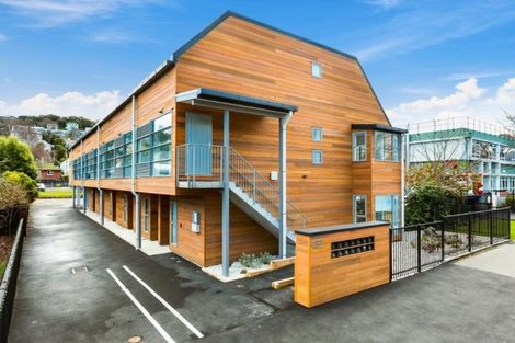 Photo of property in 2/432 Great King Street, North Dunedin, Dunedin, 9016