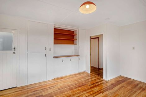 Photo of property in 5 Glenn Street, Castlecliff, Whanganui, 4501