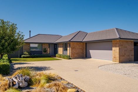 Photo of property in 4 Magnetic Place, Cromwell, 9310