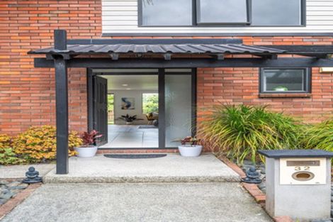 Photo of property in 32 Secoia Crescent, Mangere, Auckland, 2022