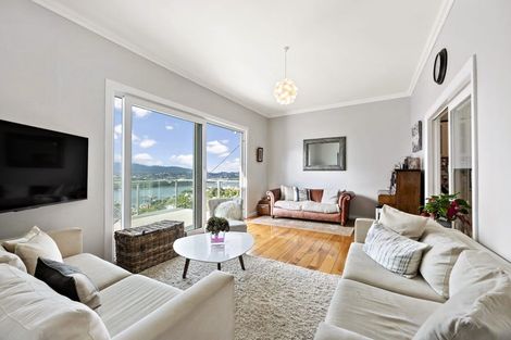 Photo of property in 64 Roseneath Terrace, Roseneath, Wellington, 6011