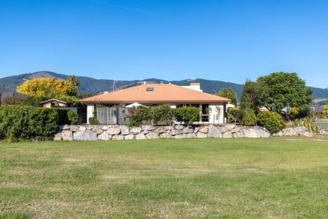 Photo of property in 50 Hoult Crescent, Monaco, Nelson, 7011