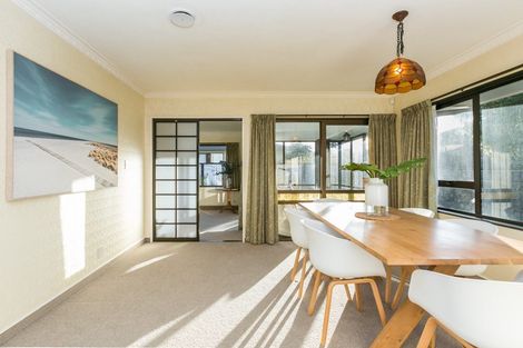 Photo of property in 35a Church Road, Taradale, Napier, 4112