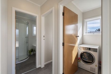Photo of property in 18 Tararua Terrace, Cloverlea, Palmerston North, 4412