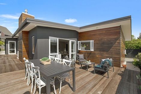 Photo of property in 6a Salisbury Avenue, Terrace End, Palmerston North, 4410