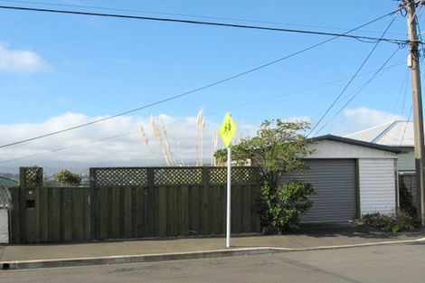 Photo of property in 71 Overtoun Terrace, Hataitai, Wellington, 6021