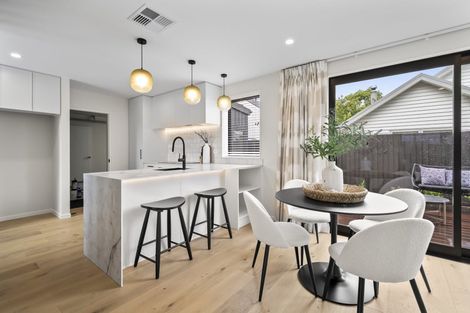 Photo of property in 6/92 Tennyson Street, Sydenham, Christchurch, 8023