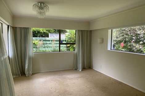 Photo of property in 28a Rewarewa Crescent, Waikanae, 5036