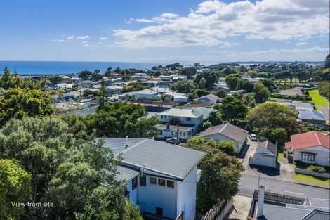 Photo of property in 12b Lawry Street, Moturoa, New Plymouth, 4310