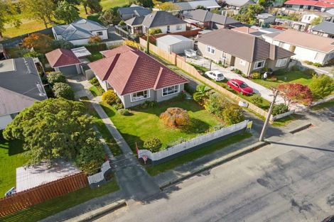 Photo of property in 76 Sylvan Street, Hillmorton, Christchurch, 8024