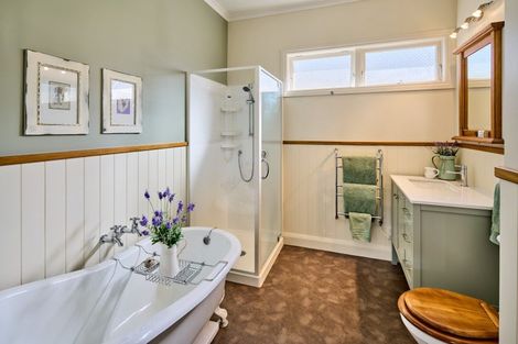 Photo of property in 160 Knights Road, Hutt Central, Lower Hutt, 5011