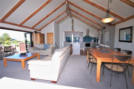 Photo of property in 11 Krissell Place, Acacia Bay, Taupo, 3330