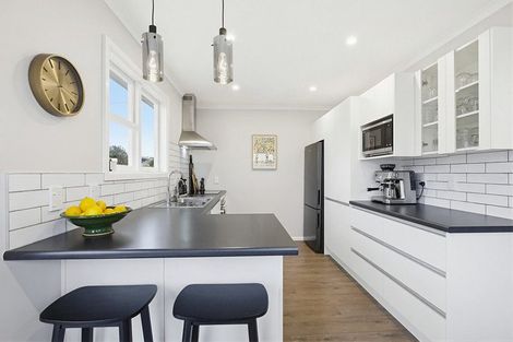 Photo of property in 4 Beauchamp Street, Tawa, Wellington, 5028