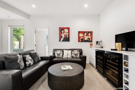 Photo of property in 49b Waru Street, Khandallah, Wellington, 6035