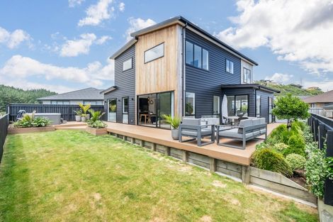 Photo of property in 15 Weatherdeck Close, Whitby, Porirua, 5024